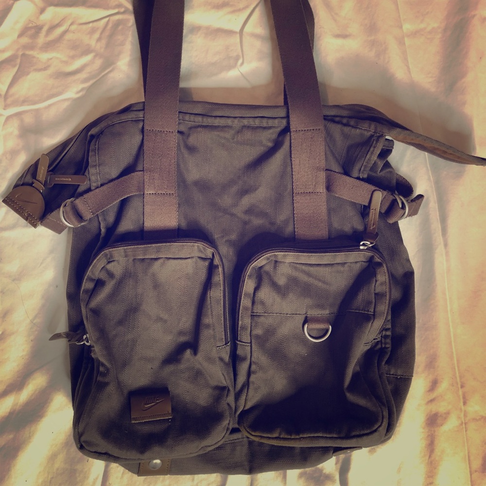 Nike Multi-Use Shoulder Bag